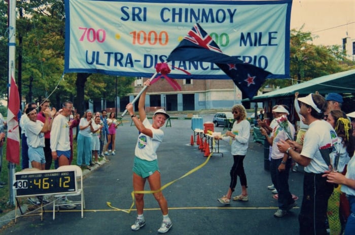 Sri Chinmoy 1000mile finish in 1991.
